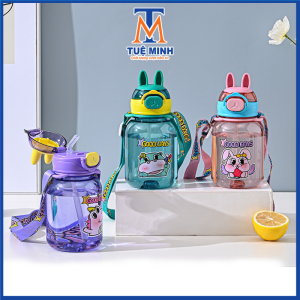 Bình nhựa tai thỏ hoạt hình kèm dây đeo 600ml